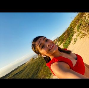 Meet your Posher, Jasmine